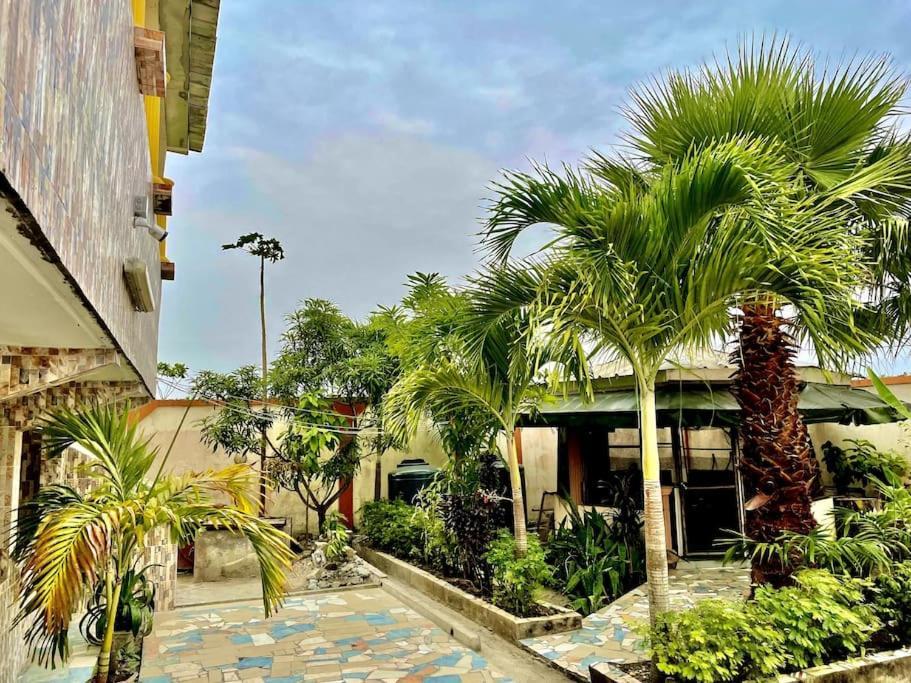 Residence Hotel Lux Fairborn - Port Gentil エクステリア 写真